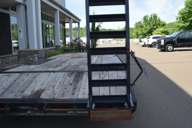 Used Sure-Trac 8’6″ X 17′ + 3′ BEAVERTAIL LOW PROFILE DECKOVER 9.9K