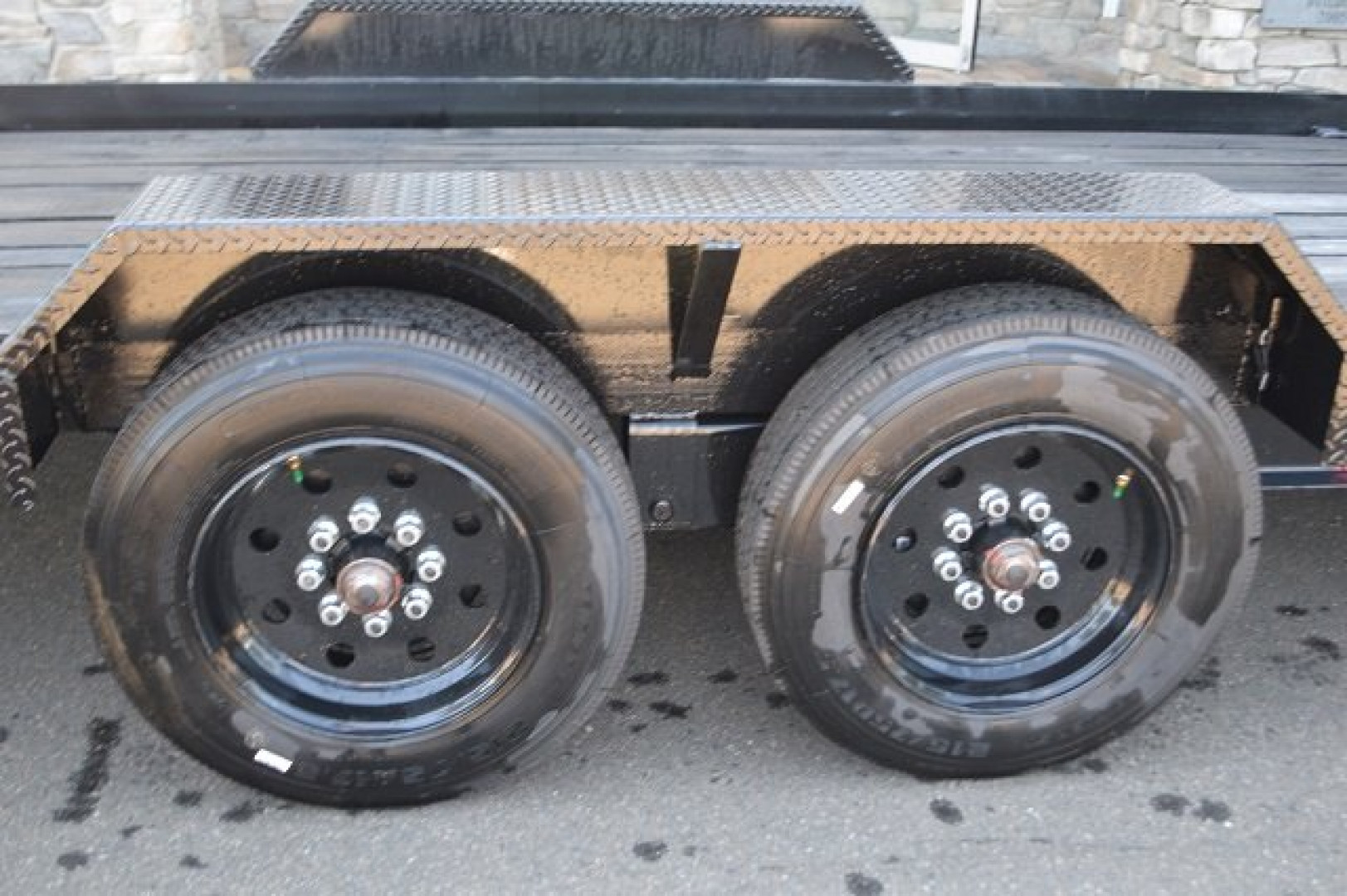 New CAM Superline 6’9″ X 20′ SPLIT TILT EQUIPMENT HAULER 17.6K