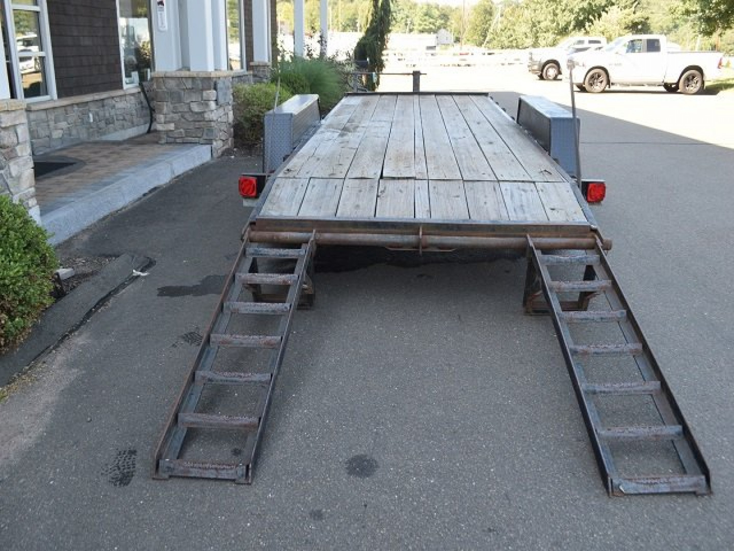 Used QUALITY EQUIPMENT TRAILER 14K