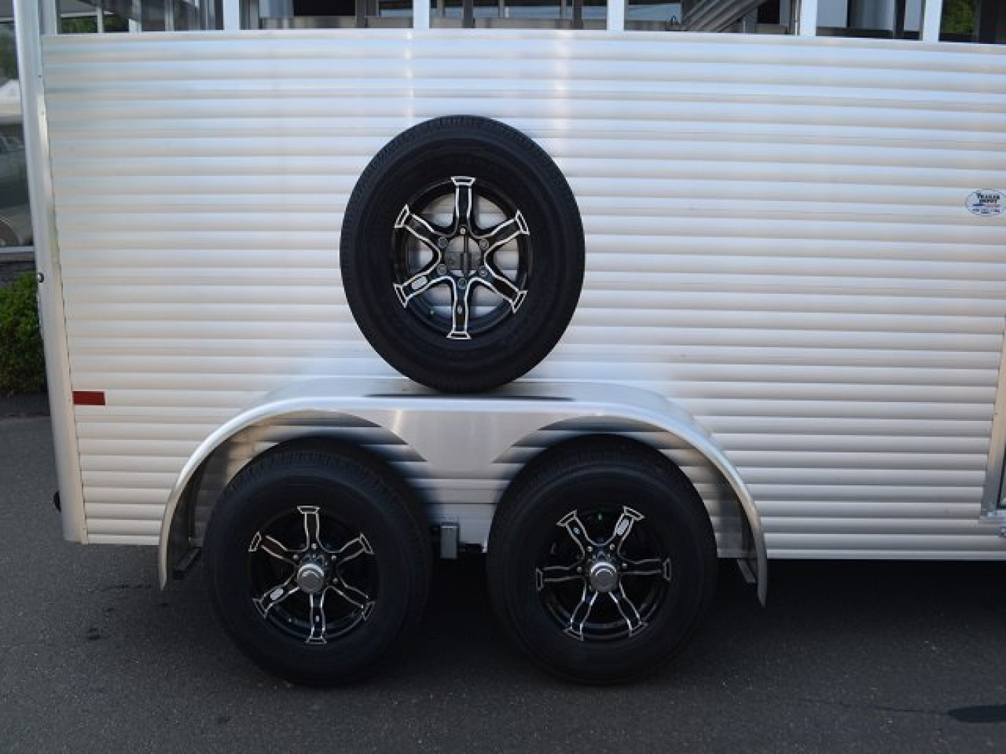 New Sundowner 6’9″ X 16′ LIVESTOCK TRAILER