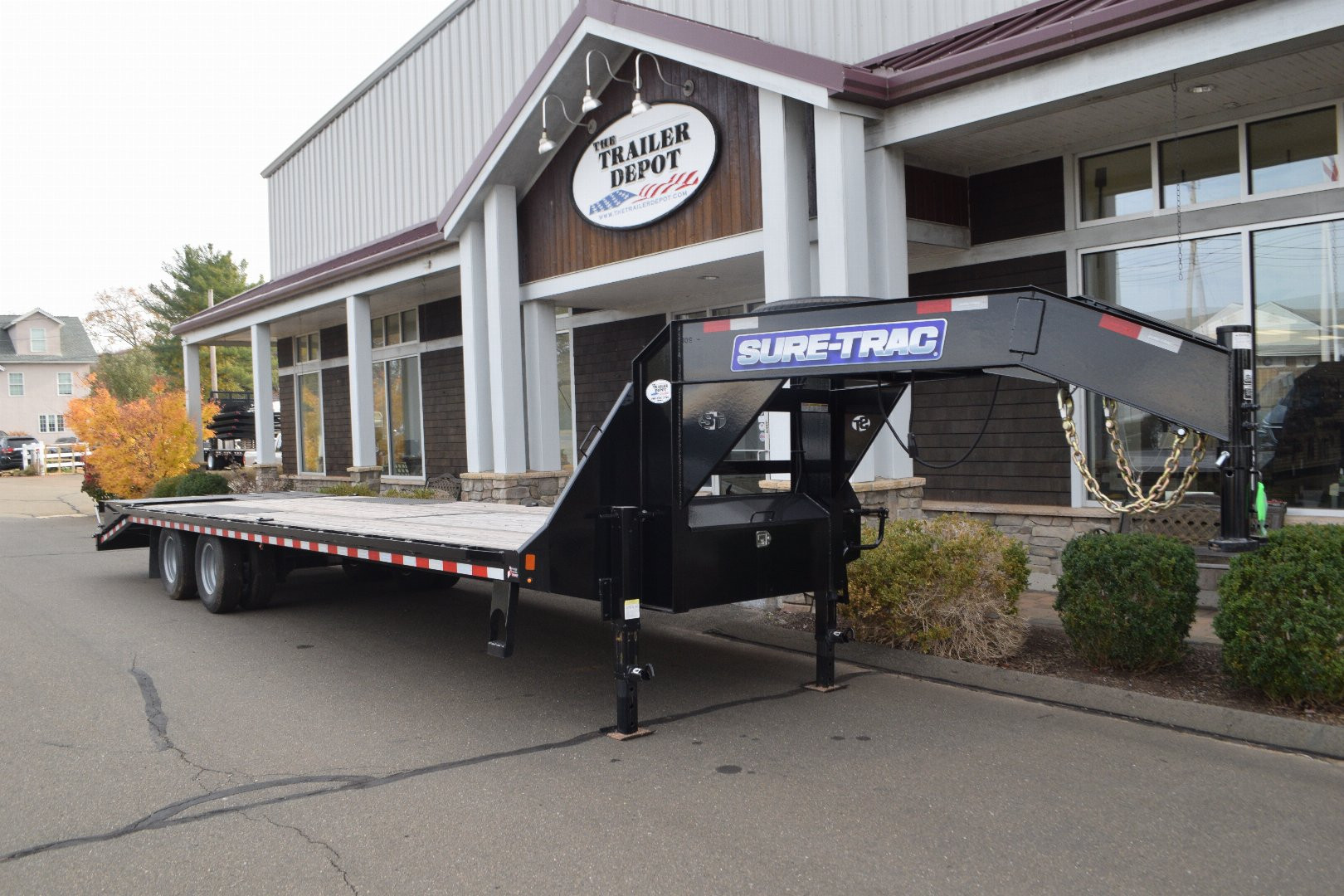 New Sure-Trac 8’6″ X 25′ + 5′ LOW PROFILE DECKOVER GOOSENECK TRAILER 25.9K