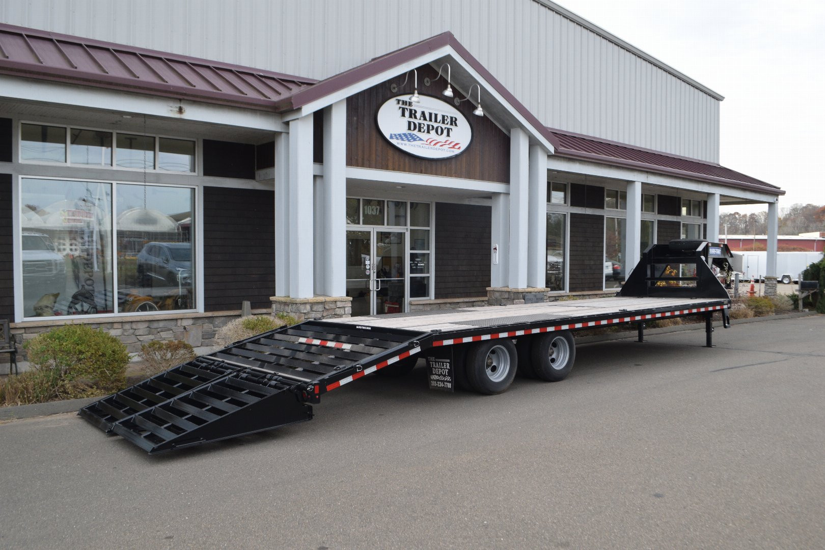New Sure-Trac 8’6″ X 25′ + 5′ LOW PROFILE DECKOVER GOOSENECK TRAILER 25.9K