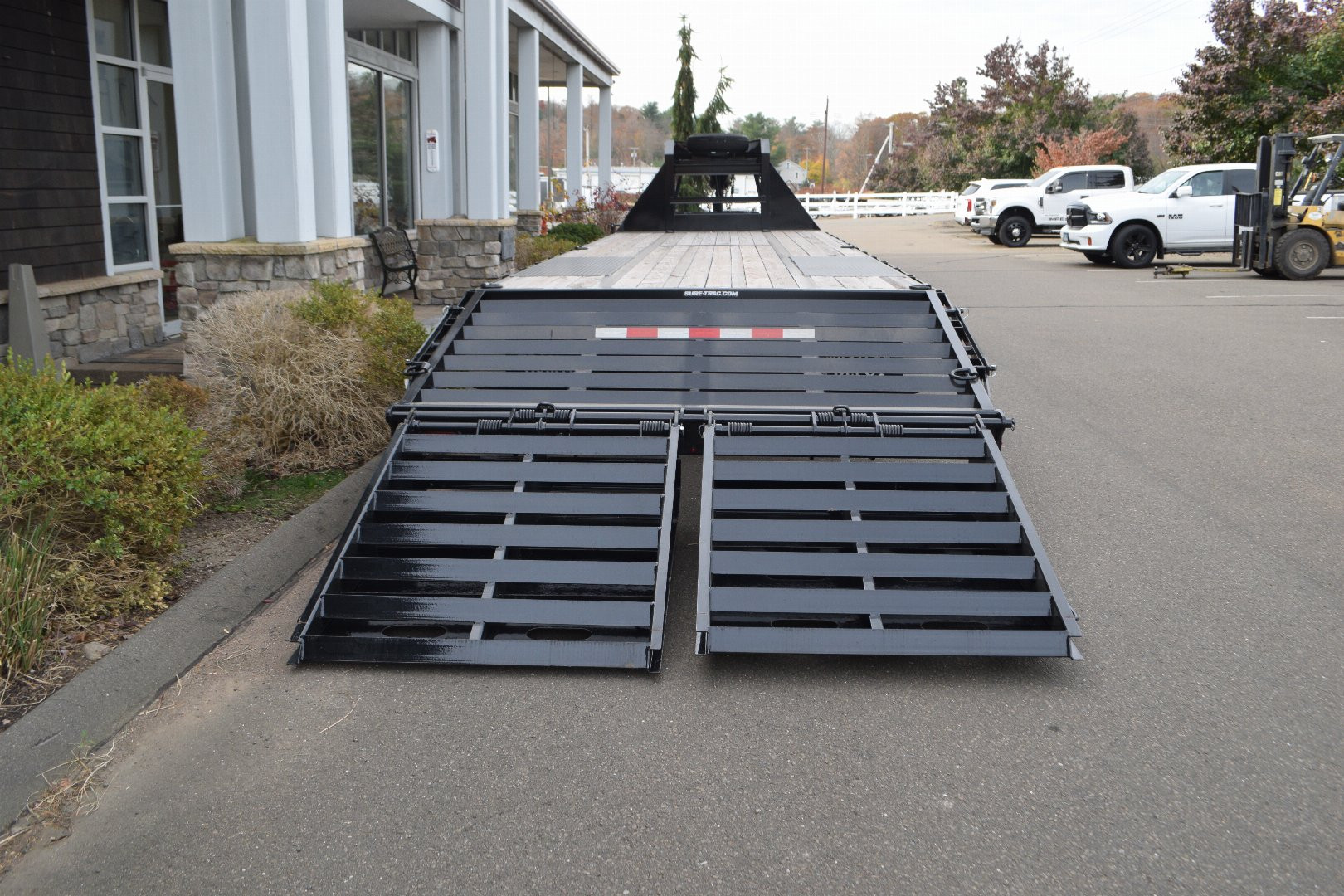 New Sure-Trac 8’6″ X 25′ + 5′ LOW PROFILE DECKOVER GOOSENECK TRAILER 25.9K