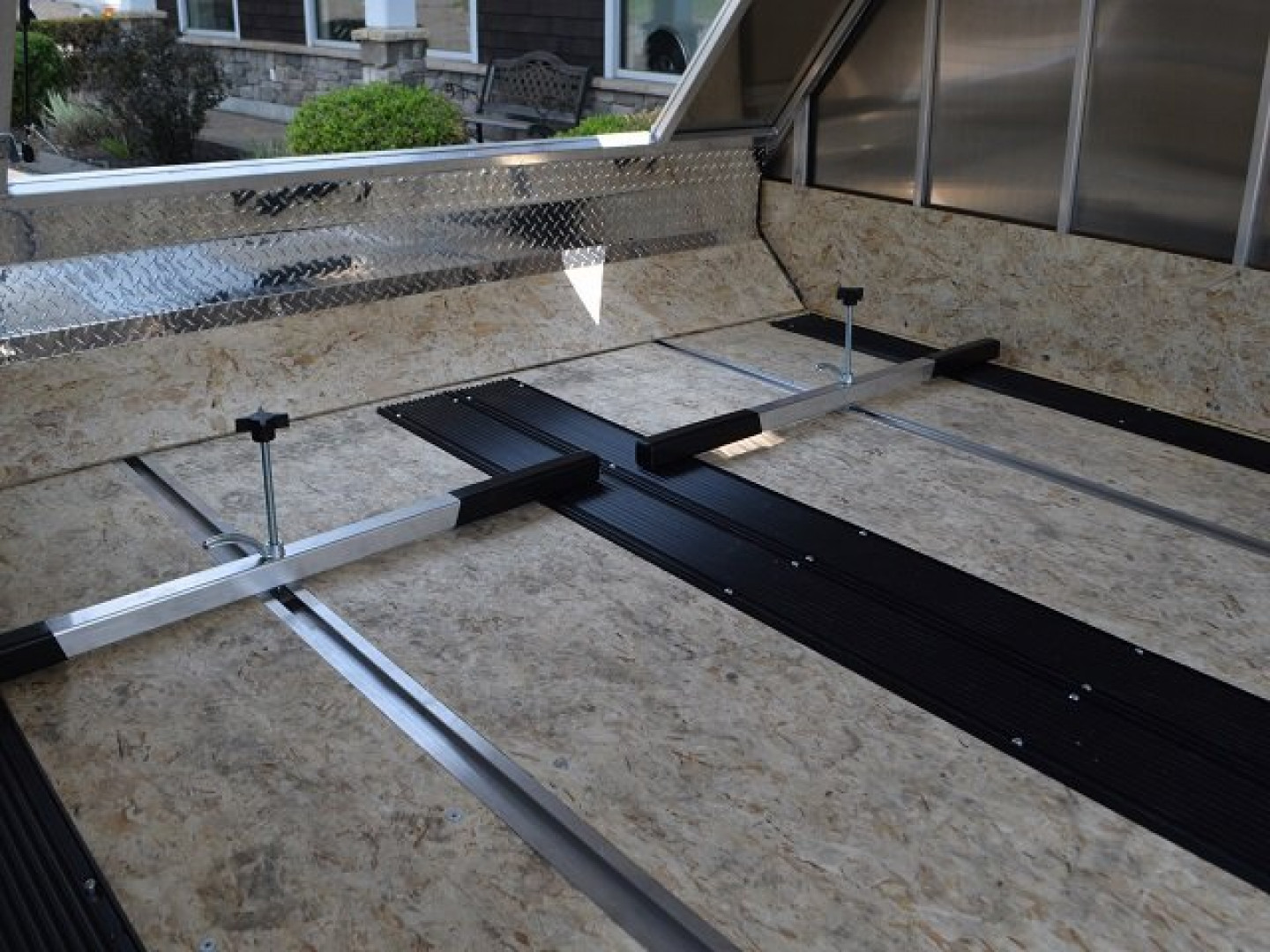 New Mission 8’5″ X 12′ ENCLOSED SNOWMOBILE TRAILER 2.9K