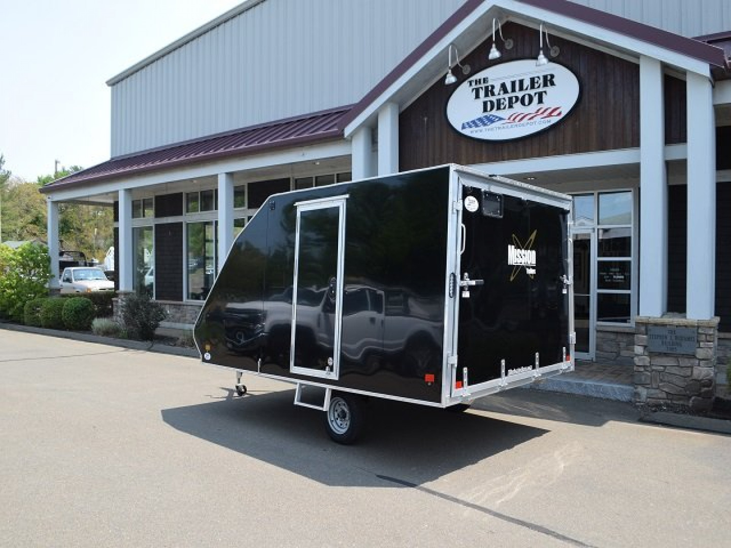 New Mission 8’5″ X 12′ ENCLOSED SNOWMOBILE TRAILER 2.9K