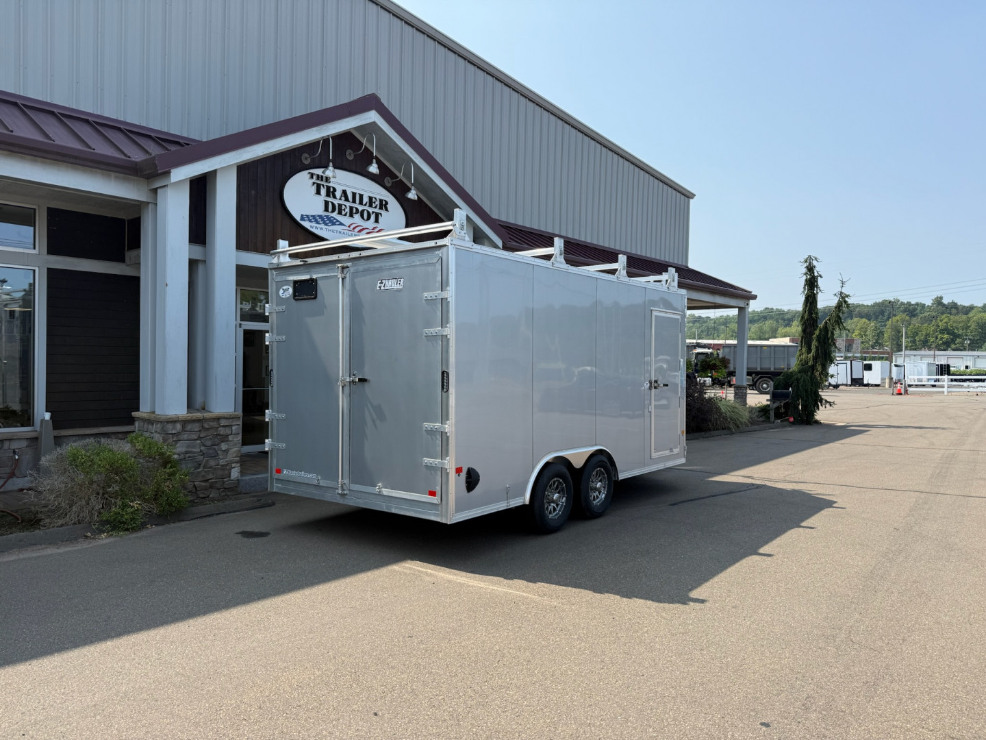 New EZ Hauler 8’6″ X 16′ ENCLOSED CONTRACTOR TRAILER 9.9K
