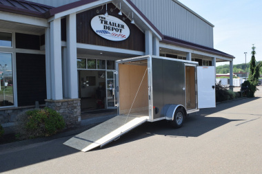 New EZ Hauler 5′ X 10′ + V-NOSE ENCLOSED CARGO TRAILER WITH RAMP DOOR 2.9K