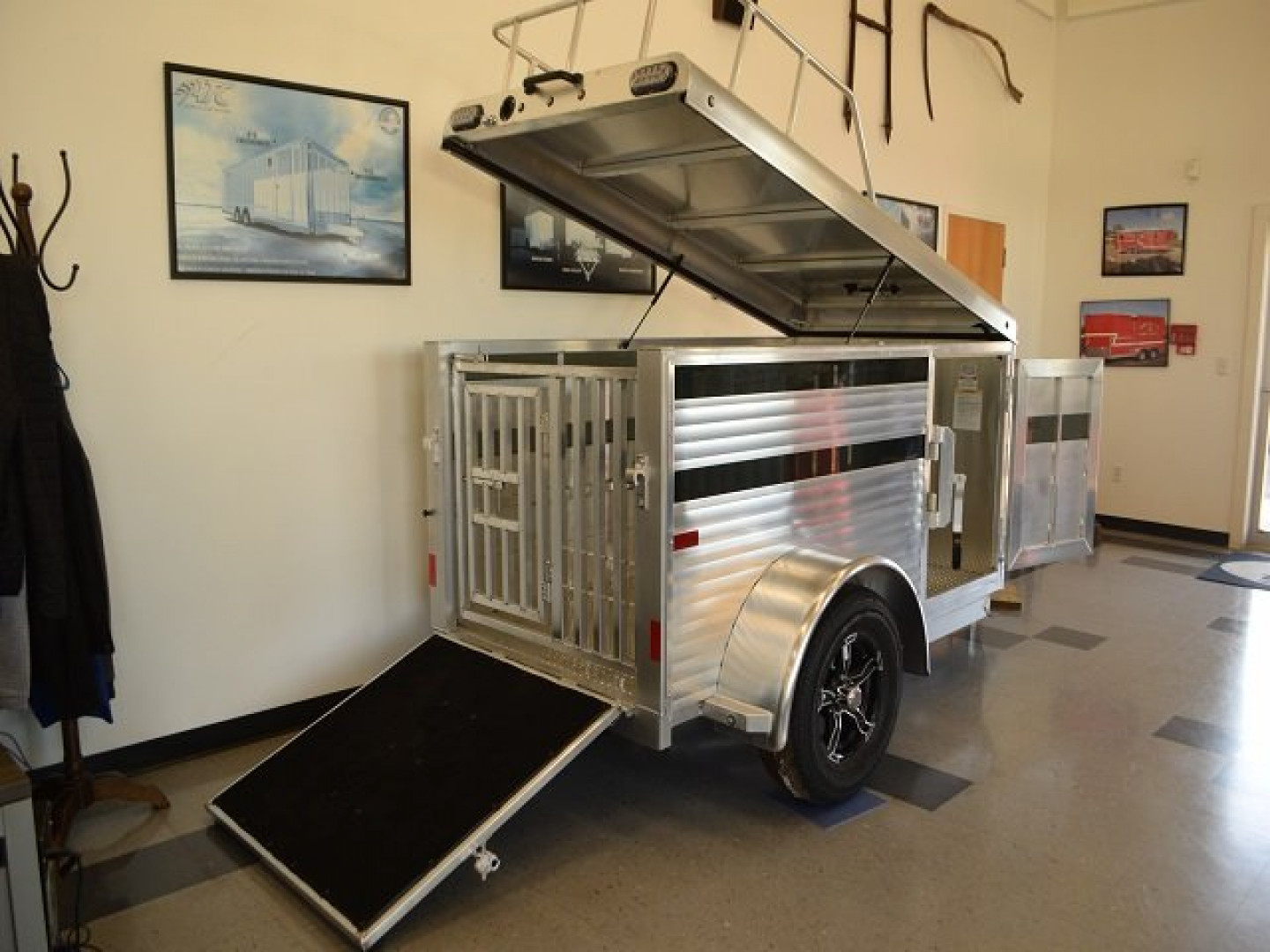 New SUNDOWNER 4′ X 7’6″ MINI STOCK TRAILER 2.3K