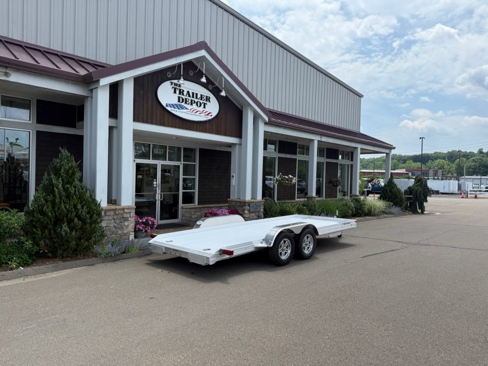 New Featherlite 6’7″ X 17’6″ OPEN CAR HAULER 7K