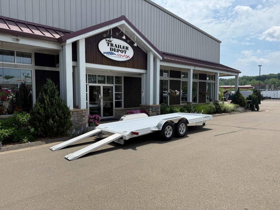 New Featherlite 6’7″ X 17’6″ OPEN CAR HAULER 7K