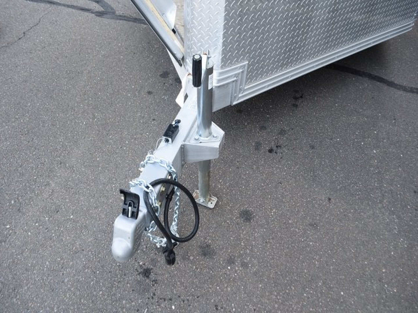 New EZ HAULER 7’6″ X 24′ ENCLOSED SNOWMOBILE TRAILER 7K