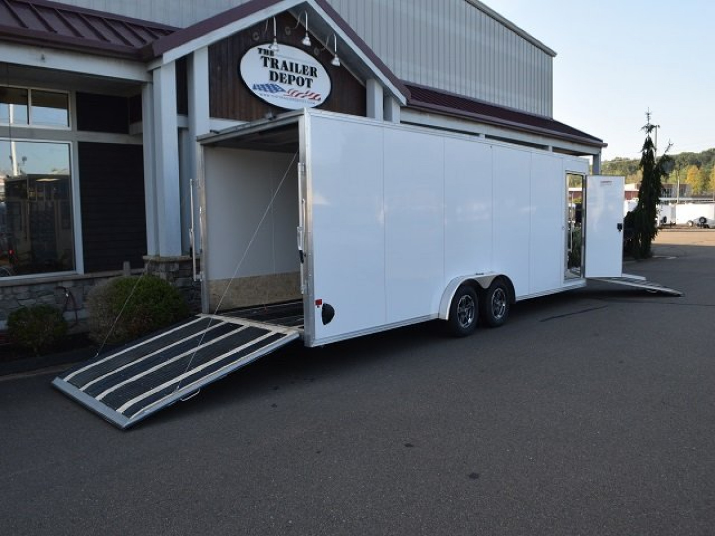 New EZ HAULER 7’6″ X 24′ ENCLOSED SNOWMOBILE TRAILER 7K
