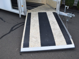 New EZ HAULER 7’6″ X 24′ ENCLOSED SNOWMOBILE TRAILER 7K