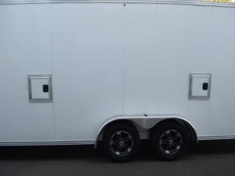 New EZ HAULER 7’6″ X 24′ ENCLOSED SNOWMOBILE TRAILER 7K