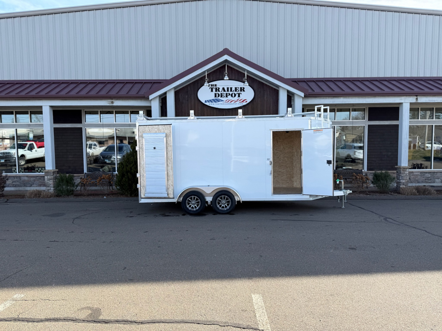New EZ Hauler 7′ X 16′ ENCLOSED CONTRACTOR TRAILER 7K
