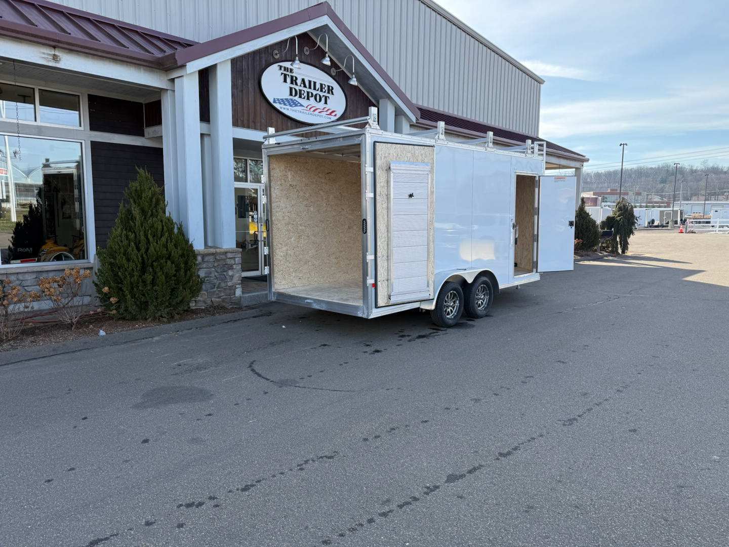 New EZ Hauler 7′ X 16′ ENCLOSED CONTRACTOR TRAILER 7K
