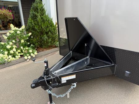 New ATC 8’6″ X 28′ ROM ENCLOSED CAR HAULER WITH ESCAPE DOOR 13.2K