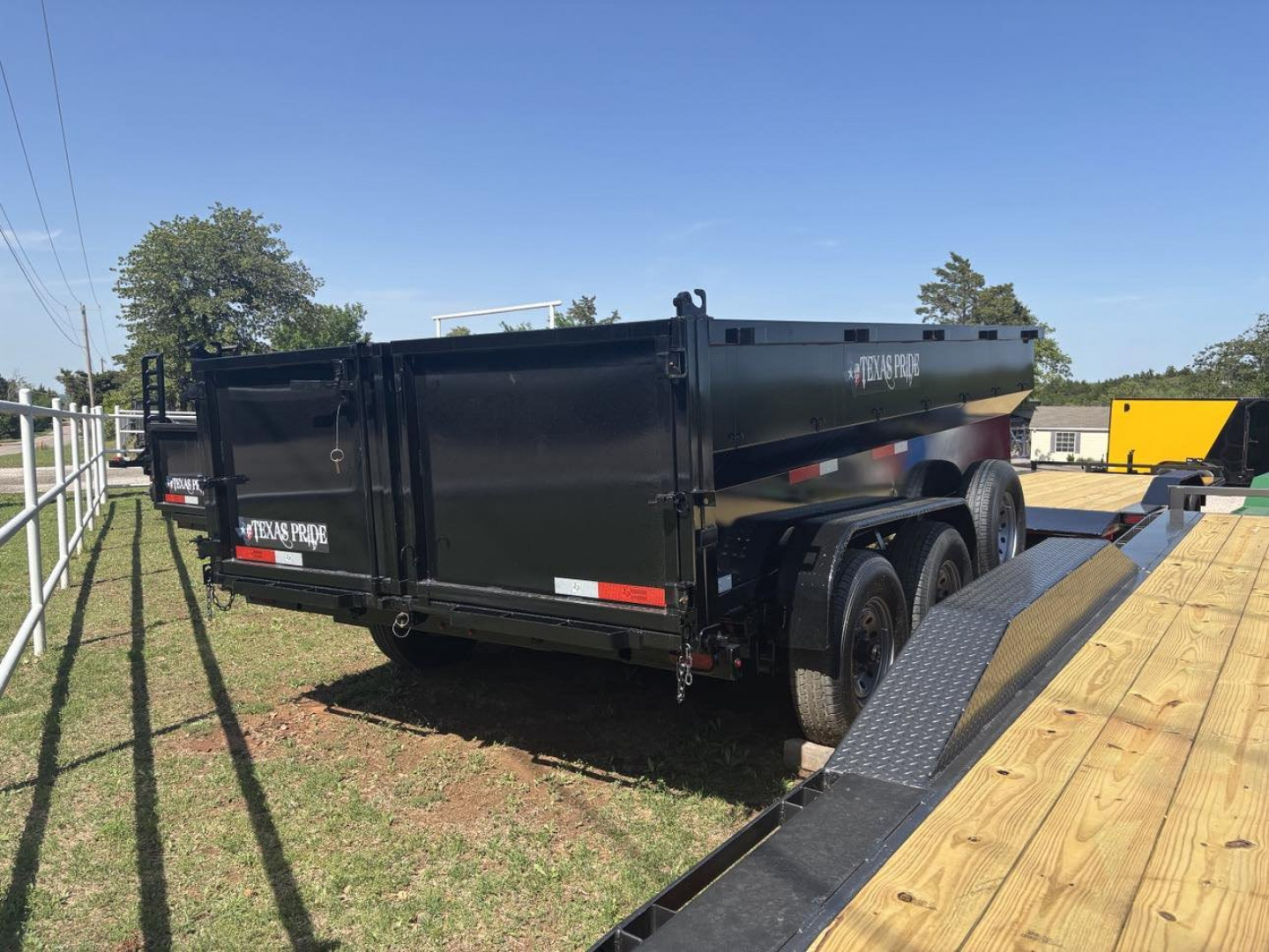 New 2025 Texas Pride Trailers DT7X14X3 Dump Trailer- SPREADER GATE, RAMPS,3/16 FLOOR - NO TARP