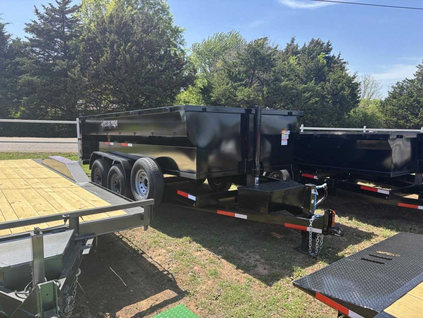 New 2025 Texas Pride Trailers DT7X14X3 Dump Trailer- SPREADER GATE, RAMPS,3/16 FLOOR - NO TARP