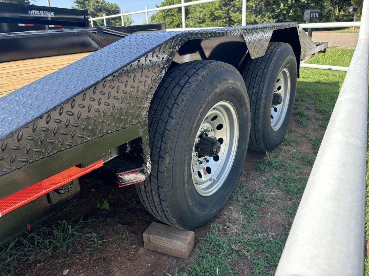 New 2024 4Boss Trailers 102x20 ELECTRIC TILT Tilt Trailer