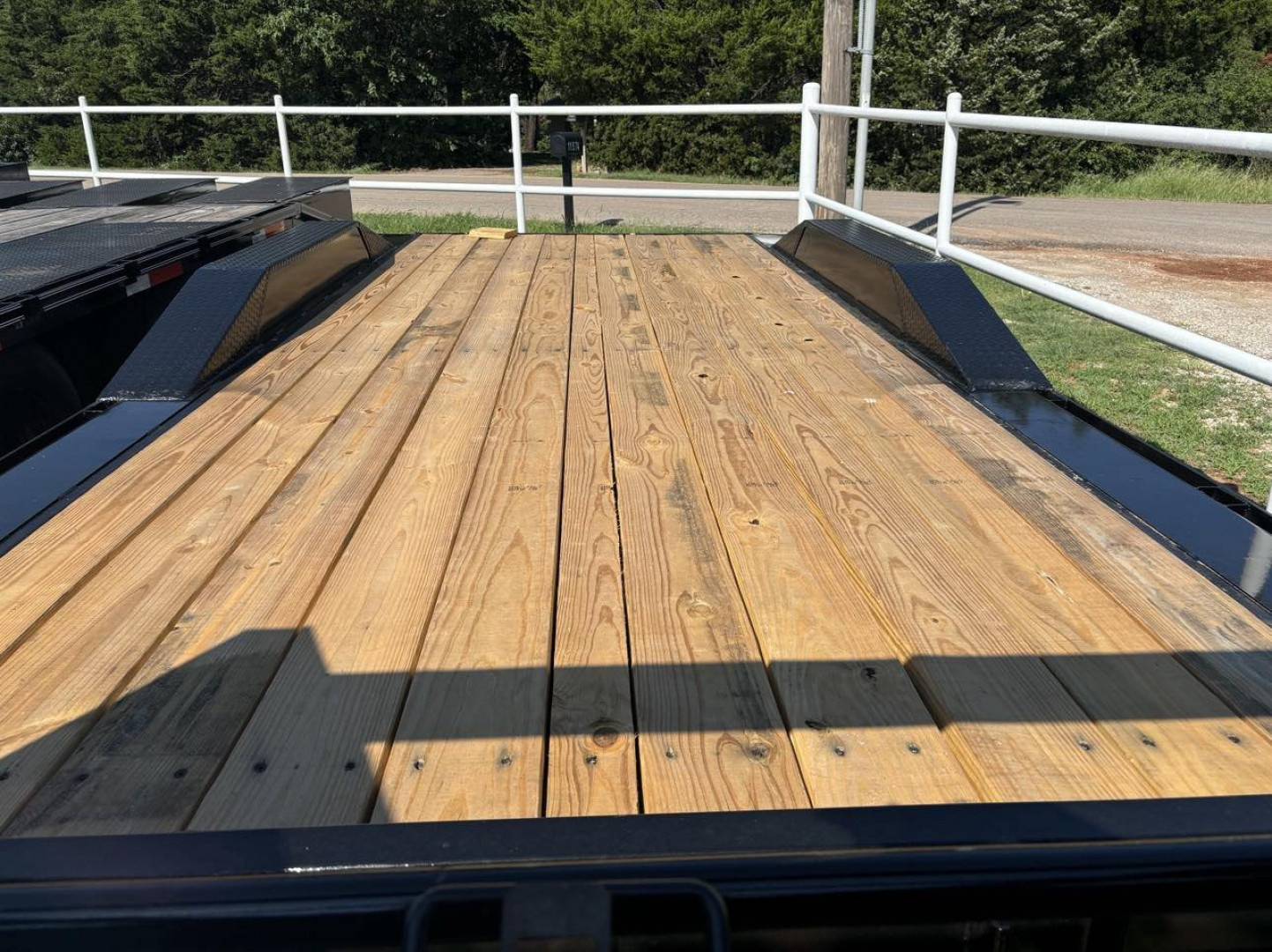 New 2024 4Boss Trailers 102x20 ELECTRIC TILT Tilt Trailer