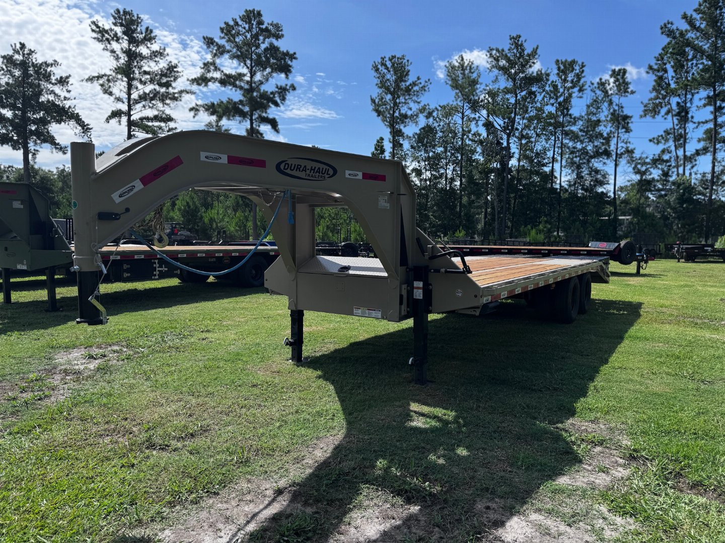 New 2025 Dura-Haul 8X25 (20+5) 12-TON DECKOVER GN