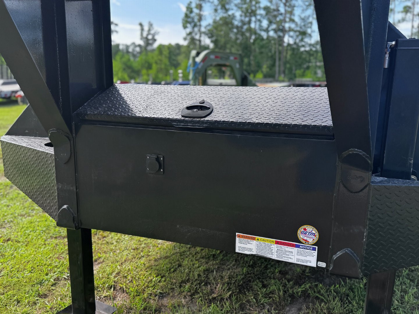 New 2025 Dura-Haul Deckover GN (102x25+5) 30' 12 Ton Deckover Trailer