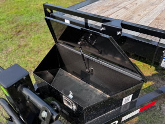 New Delco 14K BUMPER TILT 83" X 24' 8' Stationary Deck