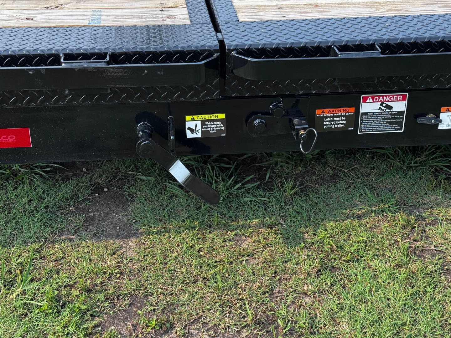 New Delco 14K Bumper Tilt 83" X 20' Wide W 4' Stationary Deck