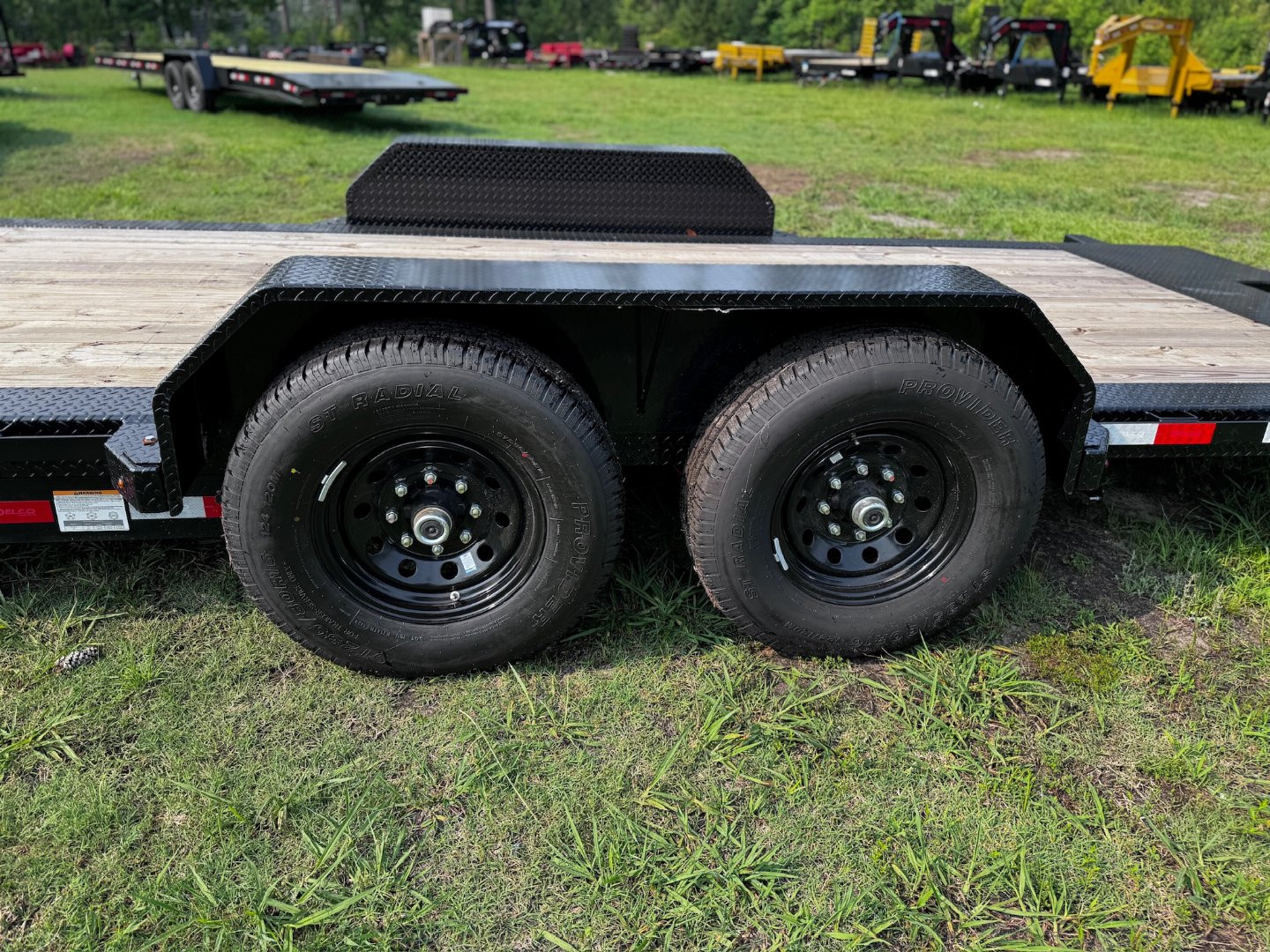 New Delco 14K Bumper Tilt 83" X 20' Wide W 4' Stationary Deck