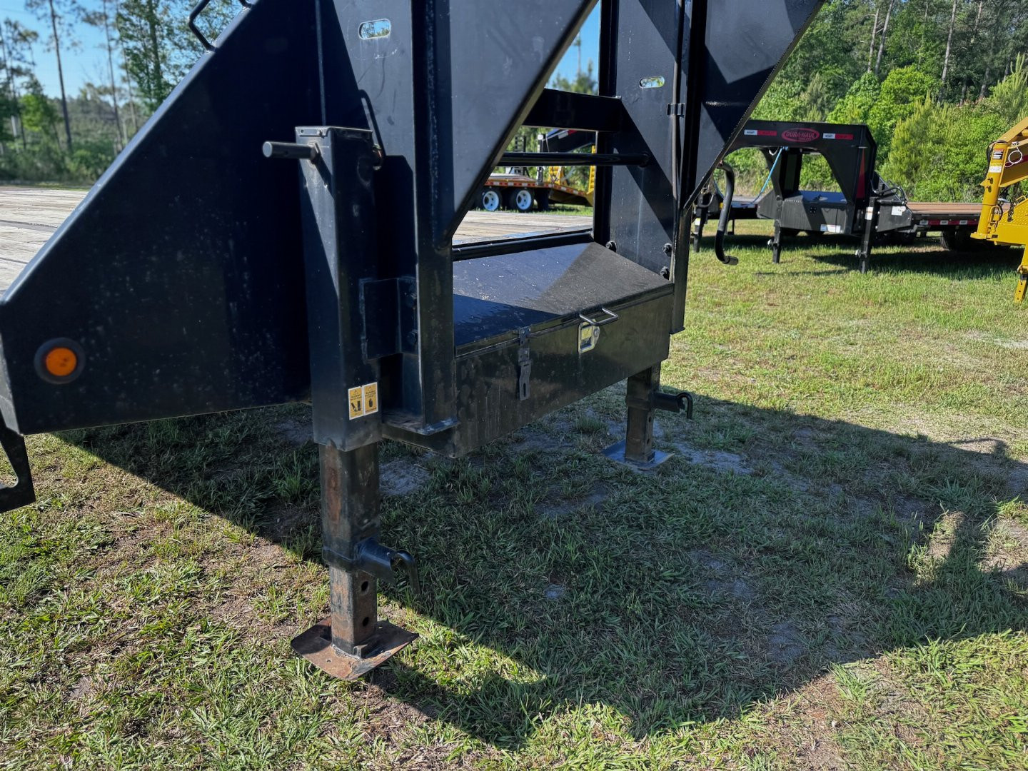 Used Big Tex Trailers 22GN-28BK+5mr Equipment Trailer
