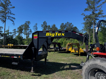 Used Big Tex Trailers 22GN-28BK+5mr Equipment Trailer
