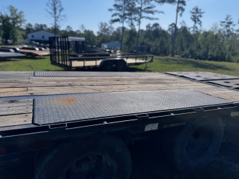 Used Big Tex Trailers 22GN-28BK+5mr Equipment Trailer
