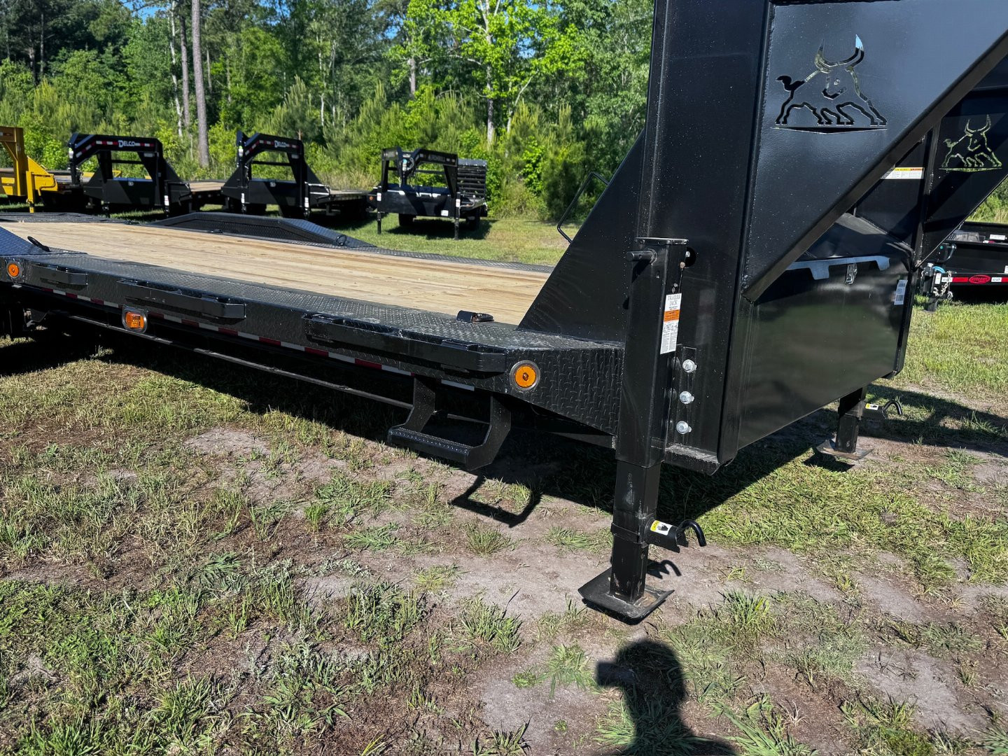 New 2025 Iron Bull 102X26 22,000 lb Super Single 10T Gooseneck Equipment Trailer