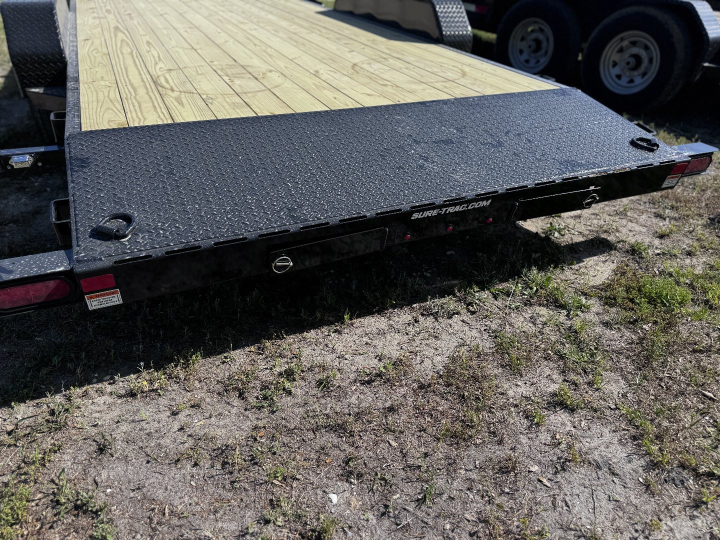 New 2025 Sure-Trac 7X20 (18+2) C-CHANNEL CAR HAULER TRAILER-BLACK ST8220CHW-B-070 Car Hauler