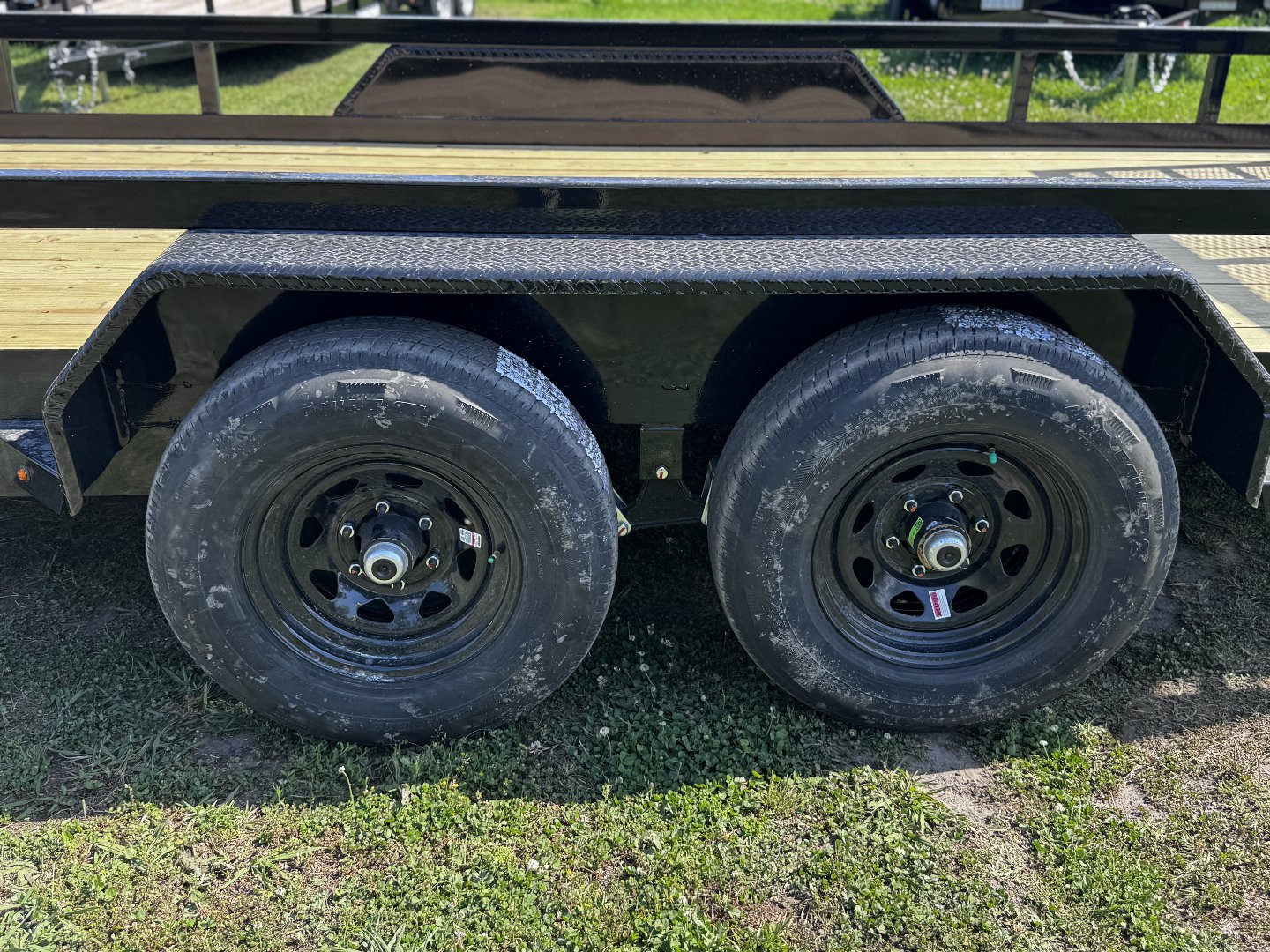 New 2025 Sure-Trac 7X20 STUTT8220-BP-100 Utility Trailer