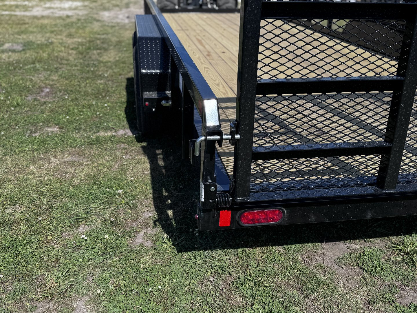 New 2025 Sure-Trac 7X20 STUTT8220-BP-100 Utility Trailer
