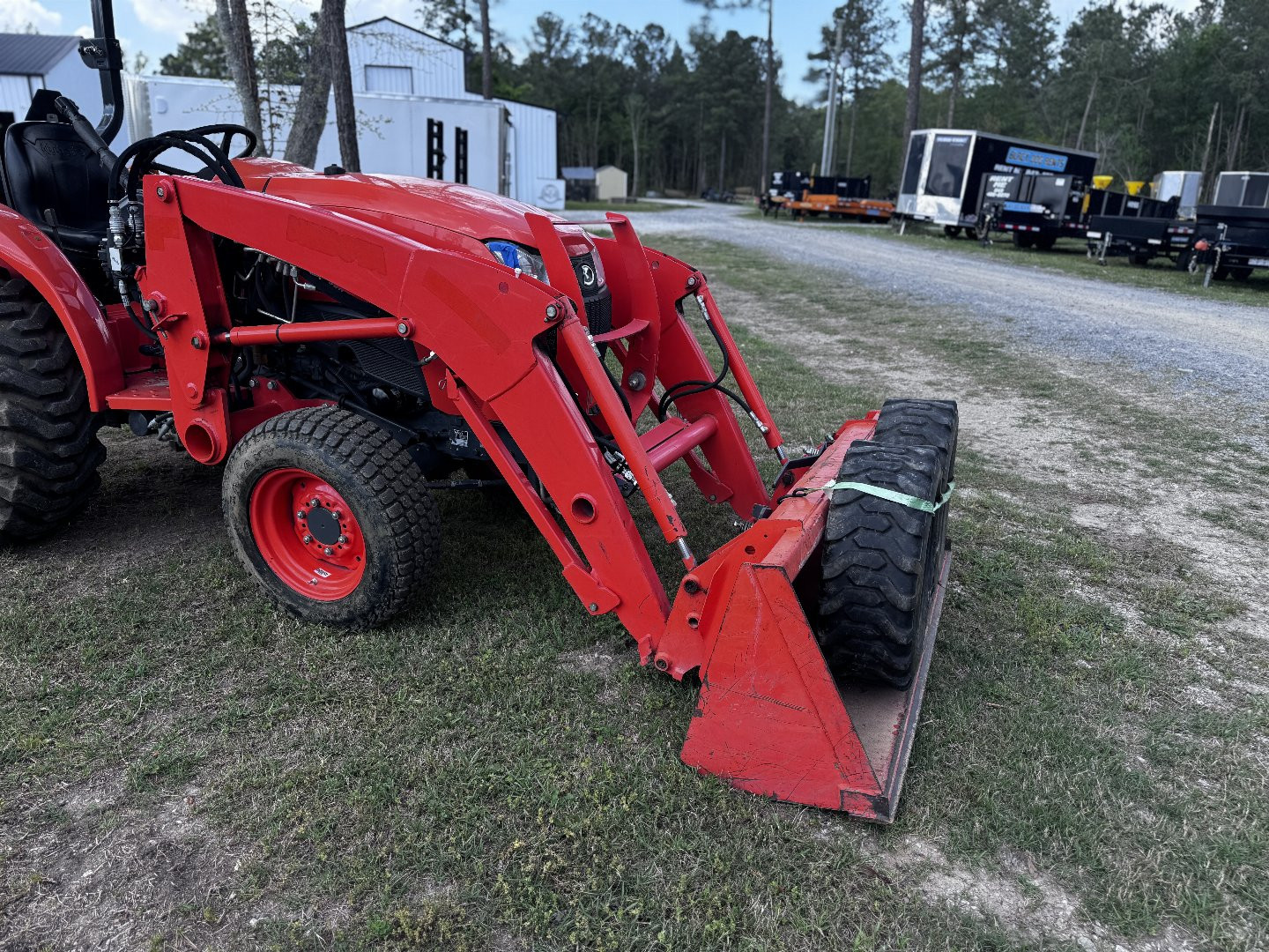 Used Kubota L3301 Tractor