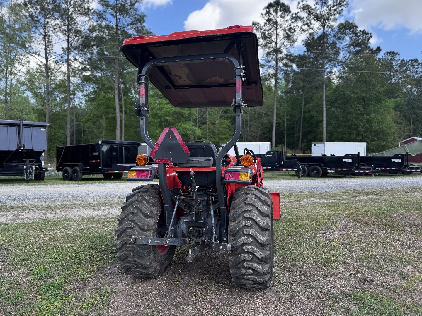 Used Kubota L3301 Tractor