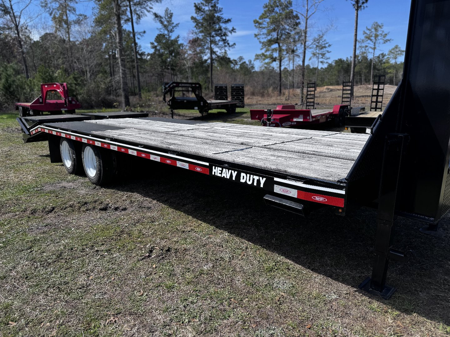 New 2025 Econoline 10-Ton 26FT Gooseneck Deckover Trailer