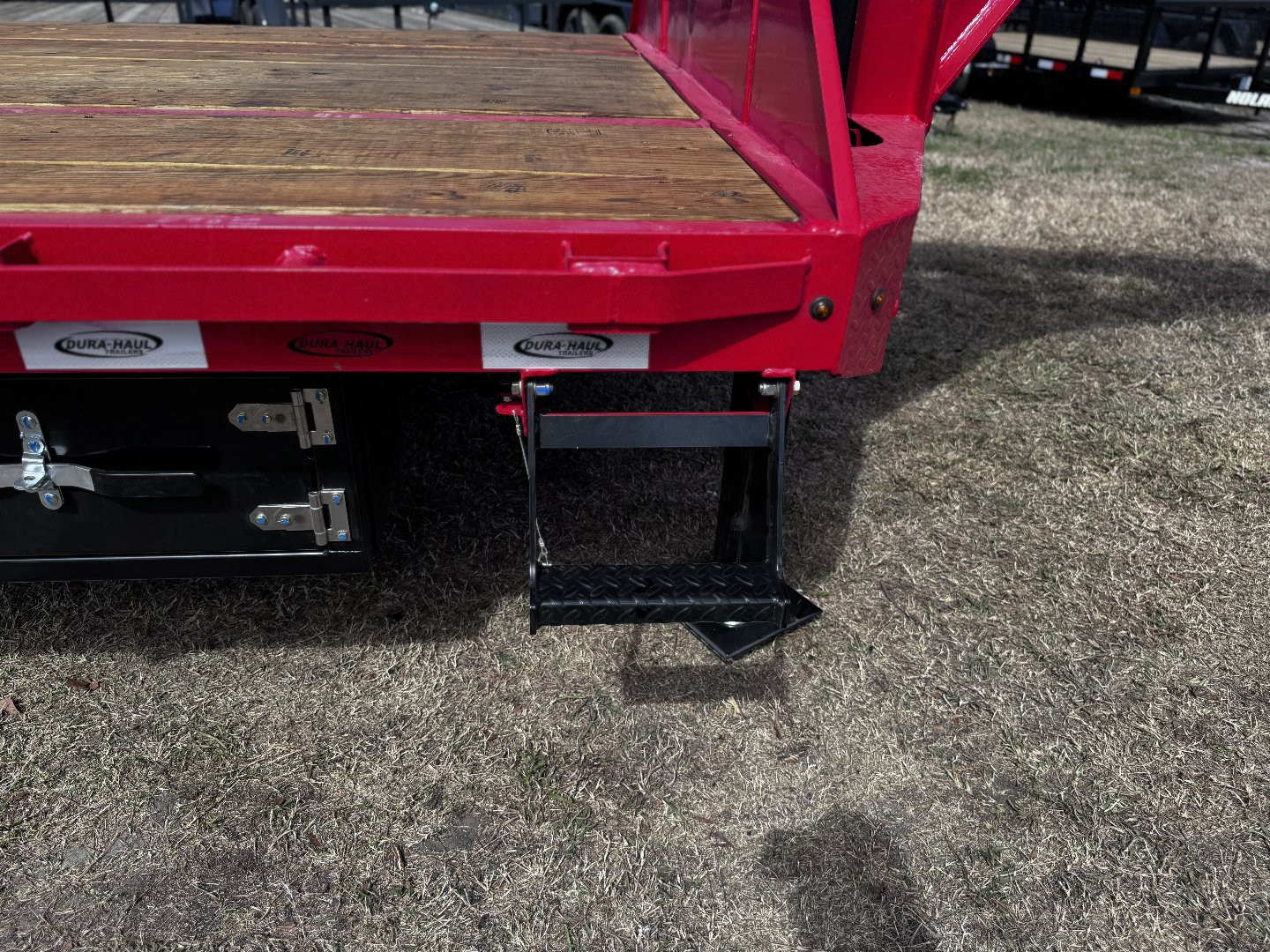 New 2025 Dura-Haul DOGN 8X30 24K Gooseneck Deckover Trailer