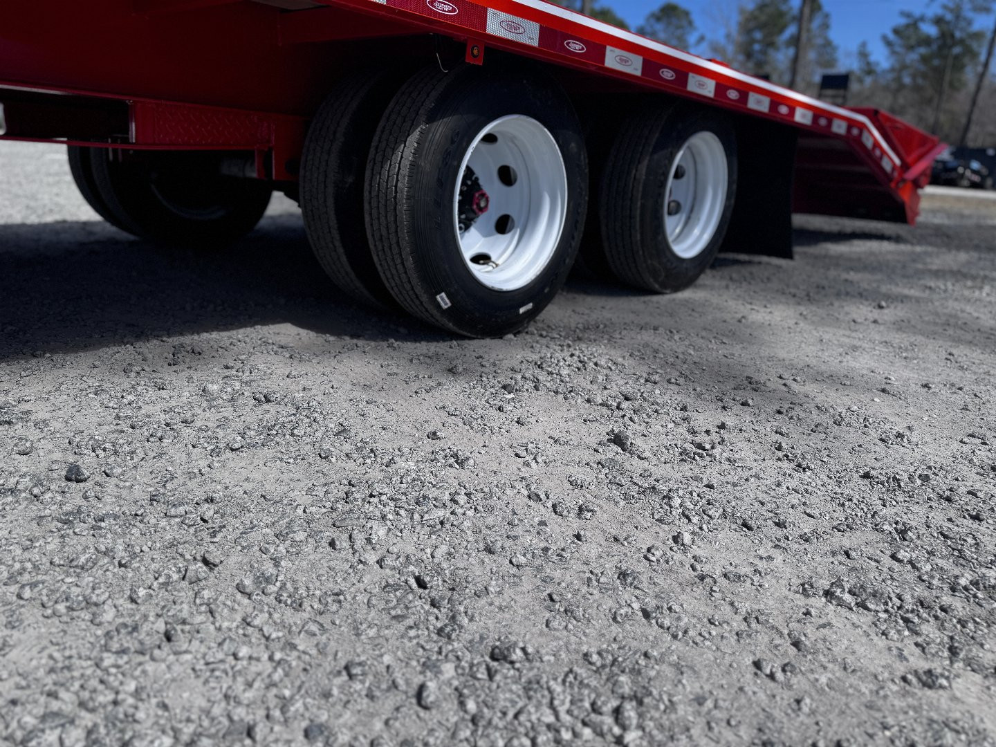 New 2025 Econoline 10-Ton 34FT Deckover Trailer