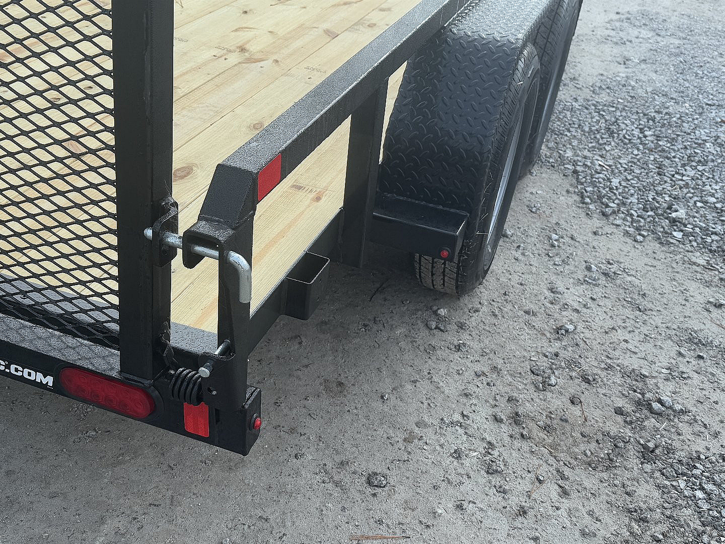 New 2025 Sure-Trac 82"x14' Tandem Axel Utility Trailer