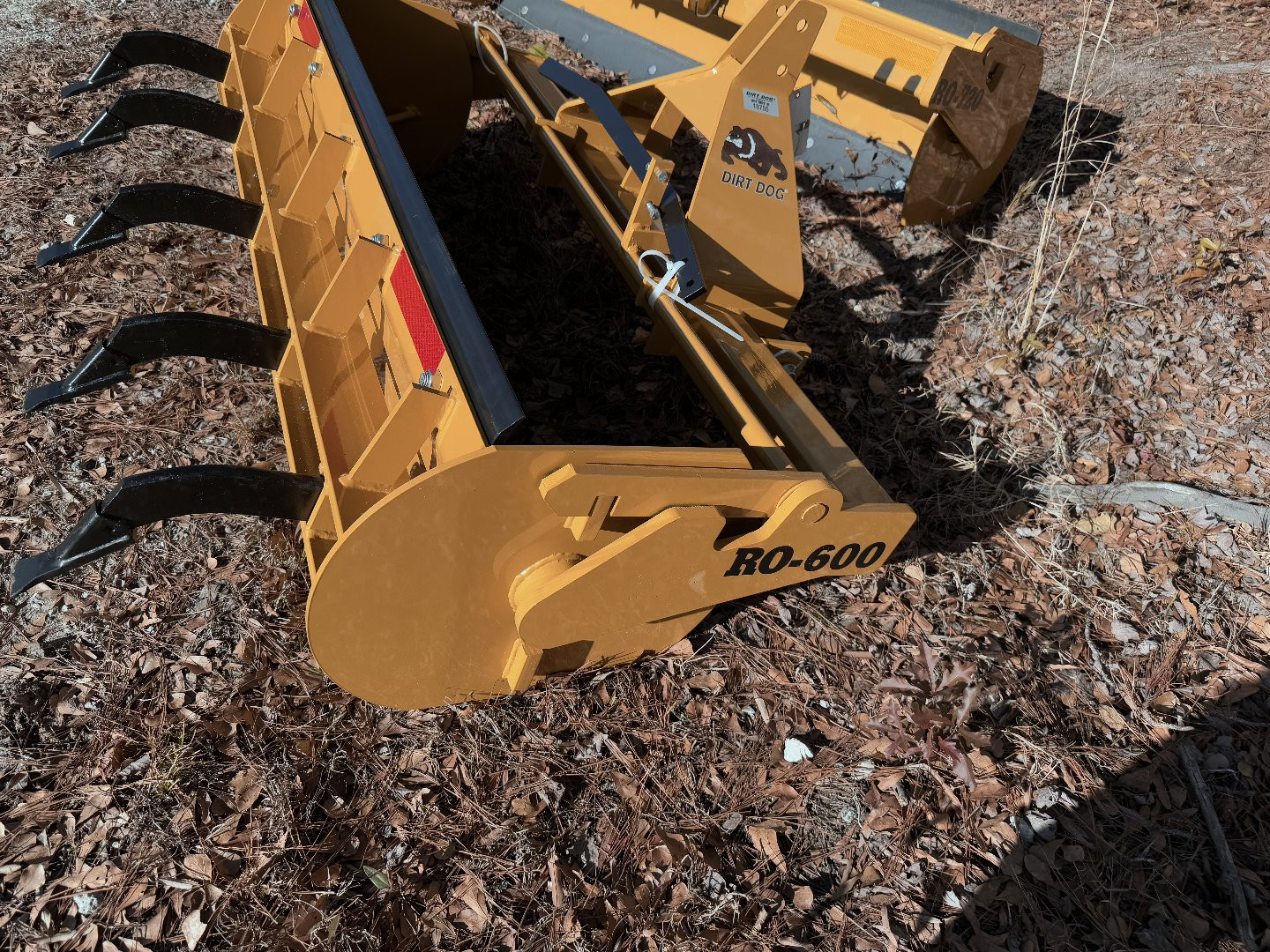 New 2025 Dirt Dog Roll Over 72" Graders