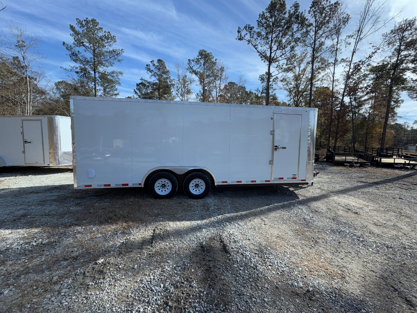 New 2025 Arising 8.5x20 Dual Axel V-Nose Cargo / Enclosed Trailer