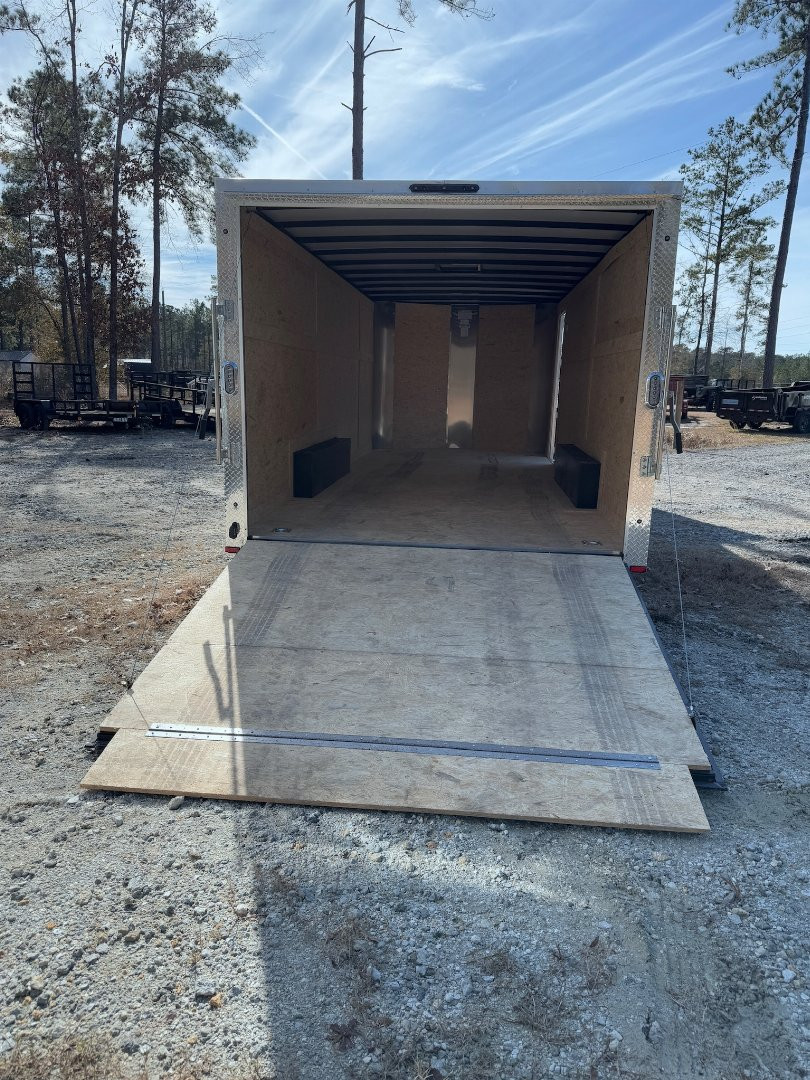 New 2025 Arising 8.5x20 Dual Axel V-Nose Cargo / Enclosed Trailer