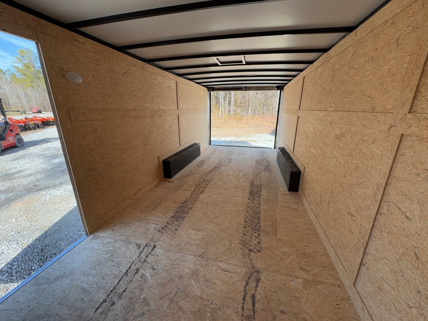 New 2025 Arising 8.5x20 Dual Axel V-Nose Cargo / Enclosed Trailer