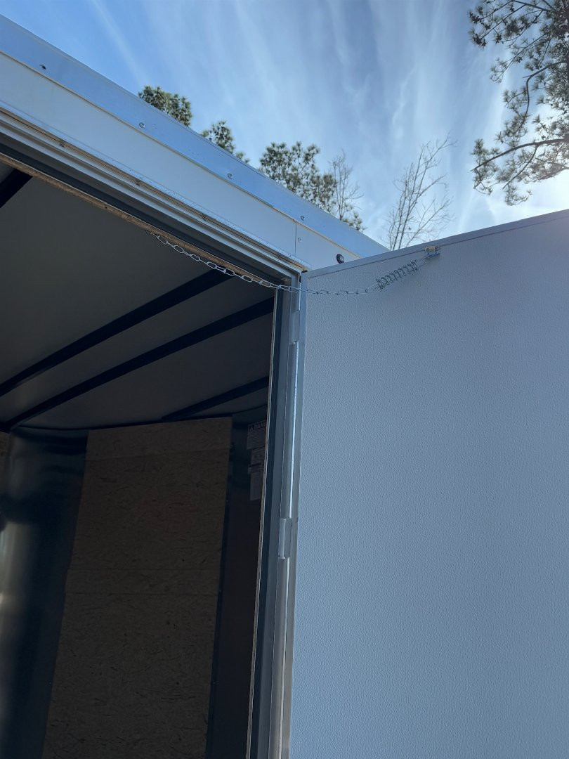 New 2025 Arising 8.5x20 Dual Axel V-Nose Cargo / Enclosed Trailer