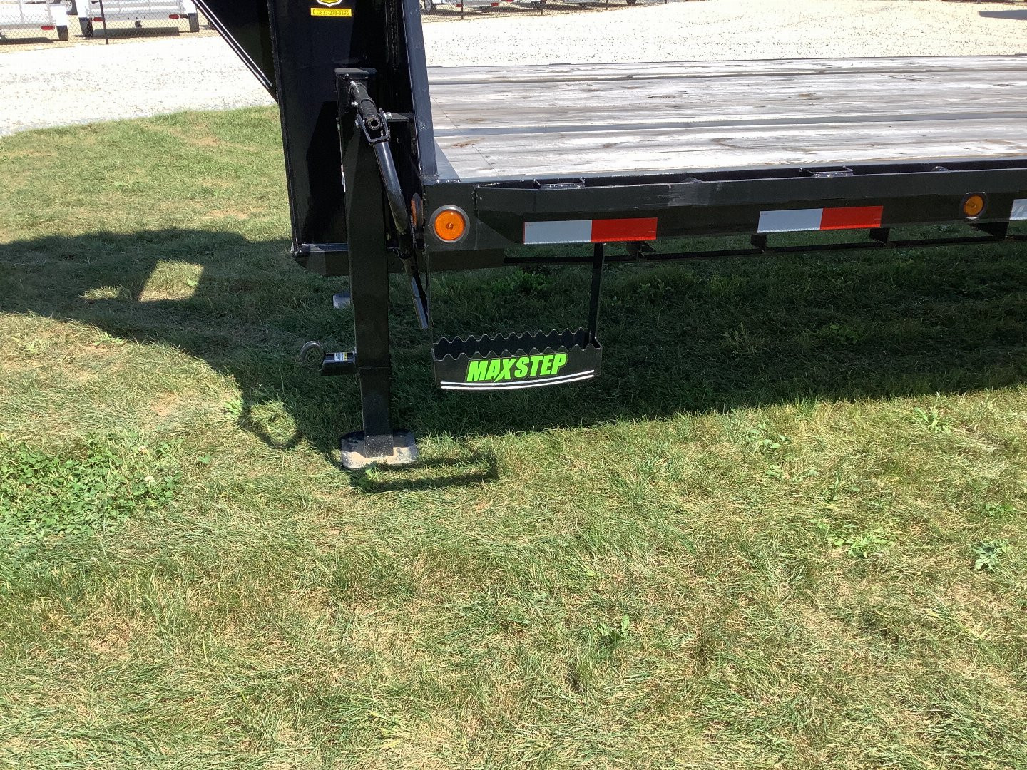 New 2024 Load Trail 102" x 32' Gooseneck Deckover Trailer