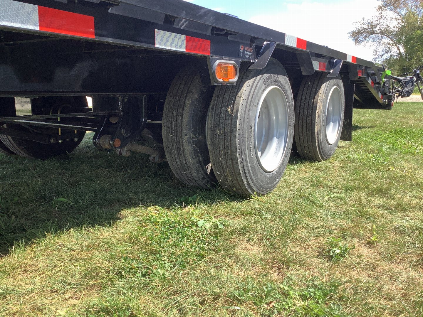 New 2024 Load Trail 102" x 32' Gooseneck Deckover Trailer